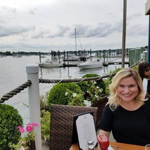 Meet your Posher, Johnette